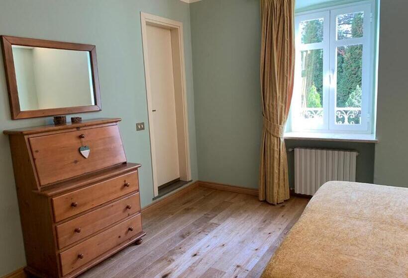 Номер Стандарт, Serena Cortina