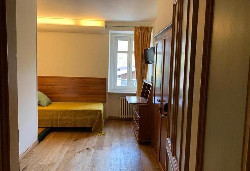 Номер Стандарт Индивидуальный, Serena Cortina