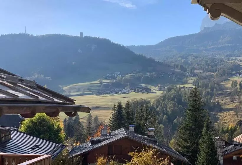 Standard Kolmen Hengen Huone, Serena Cortina