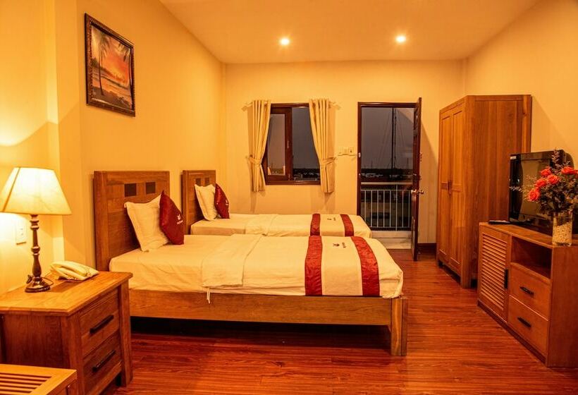 اتاق سوپریور با چشمانداز رودخانه, Song Tien Annex