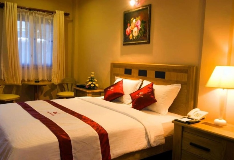 اتاق سوپریور با چشمانداز رودخانه, Song Tien Annex