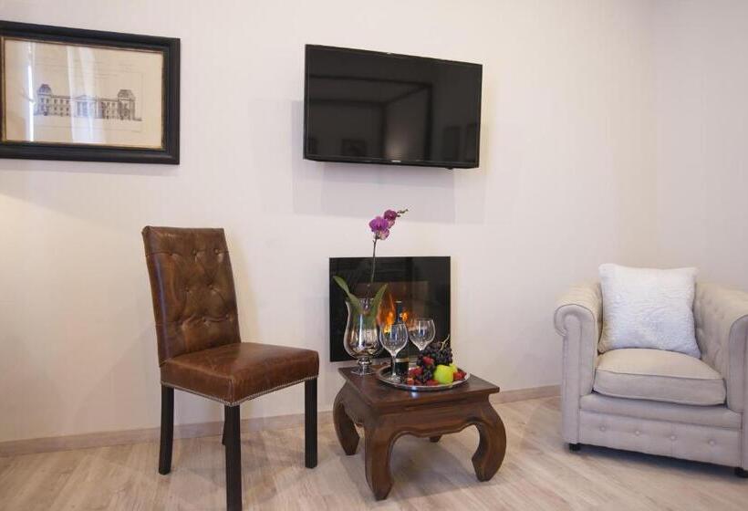 סוויטה, Town House 62