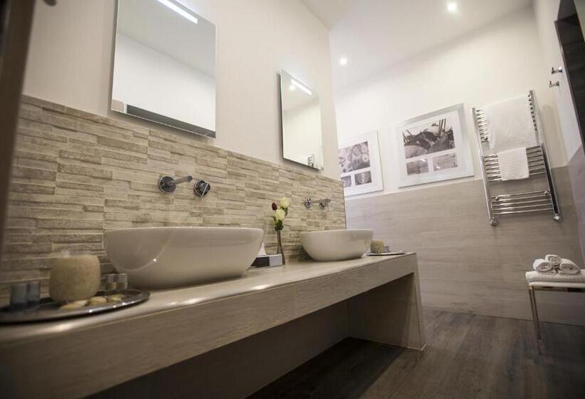 סוויטה, Town House 62