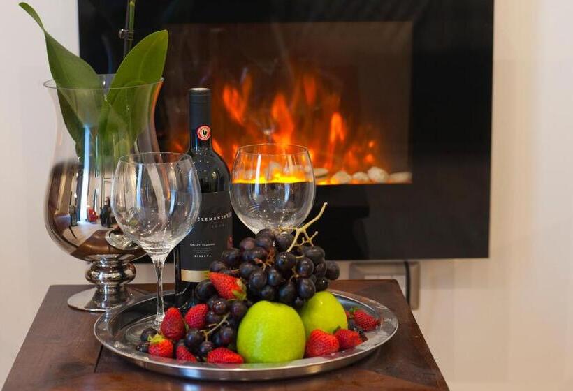 סוויטה, Town House 62