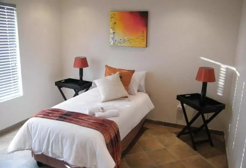 Standard Yhden Hengen Huone, Airport Lodge Guest House