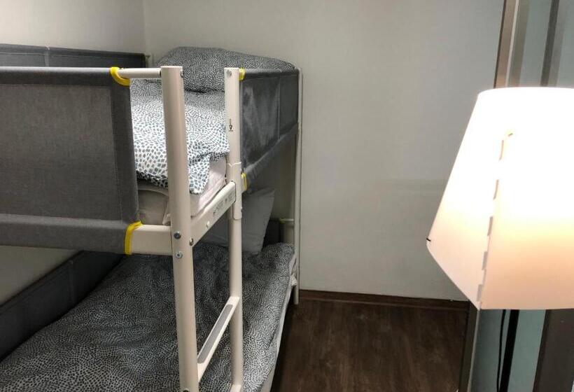 Номер Стандарт, Hostel Metro