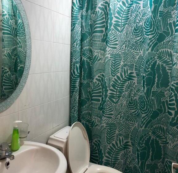 اتاق استاندارد یک نفره, Hostel Metro