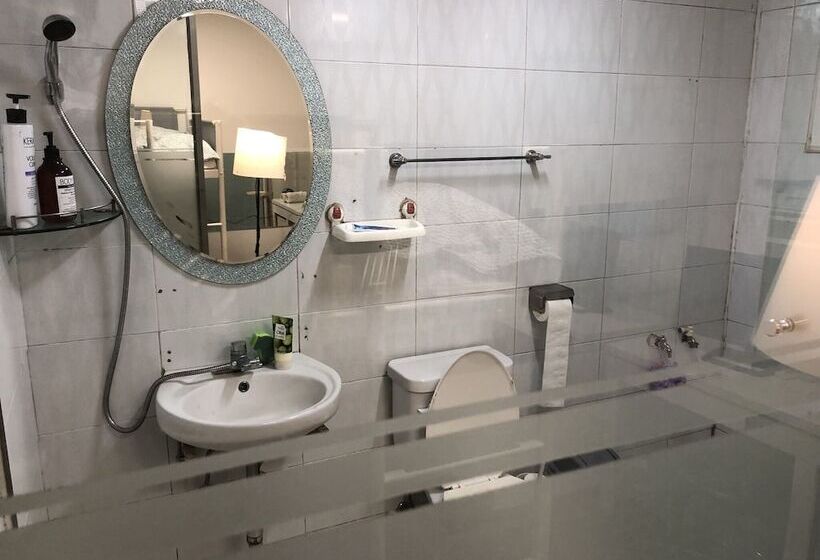 اتاق استاندارد, Hostel Metro