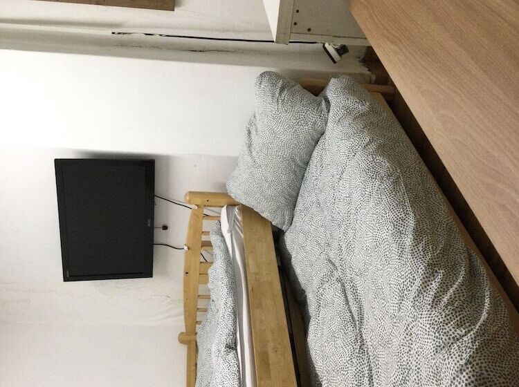 اتاق استاندارد, Hostel Metro