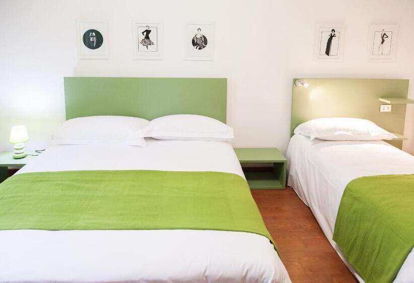 חדר סטנדרט לשלושה עם נוף לגינה, I Salici