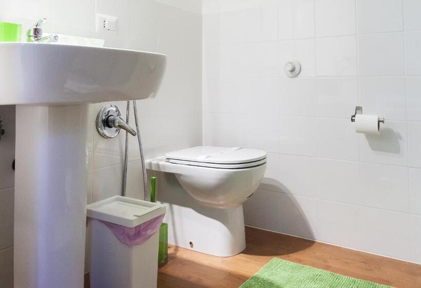 חדר סטנדרט לשלושה עם נוף לגינה, I Salici