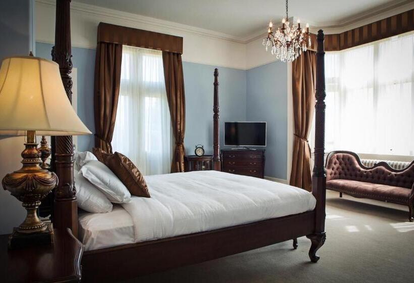 غرفة ديلوكس, Manor By The Lake