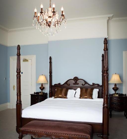 غرفة ديلوكس, Manor By The Lake