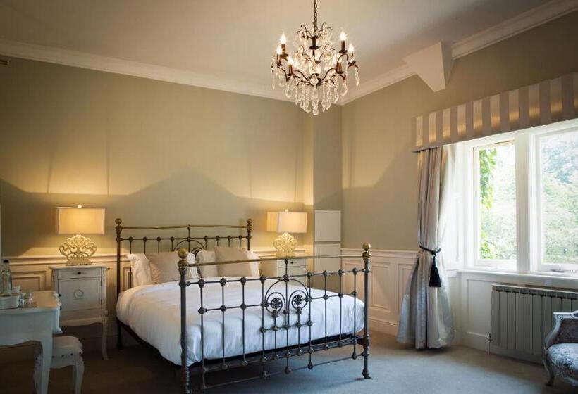 غرفة ديلوكس, Manor By The Lake