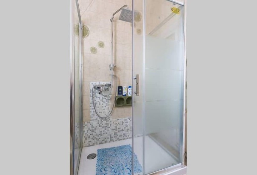 Standard Triple Room, Venice Bangla Guest House