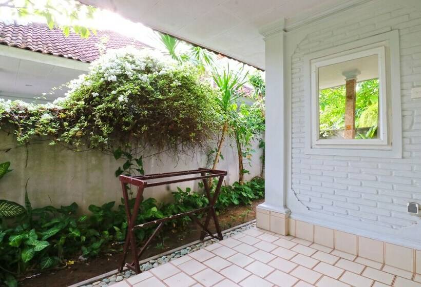 بانگلوی استاندارد, Aquarius Star