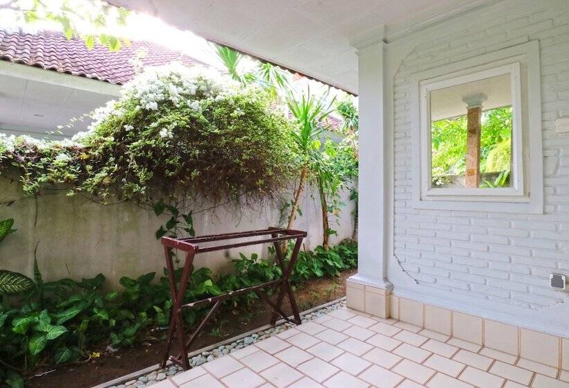 بانگلوی استاندارد, Aquarius Star