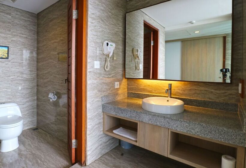 سوییت لوکس, Aquarius Star