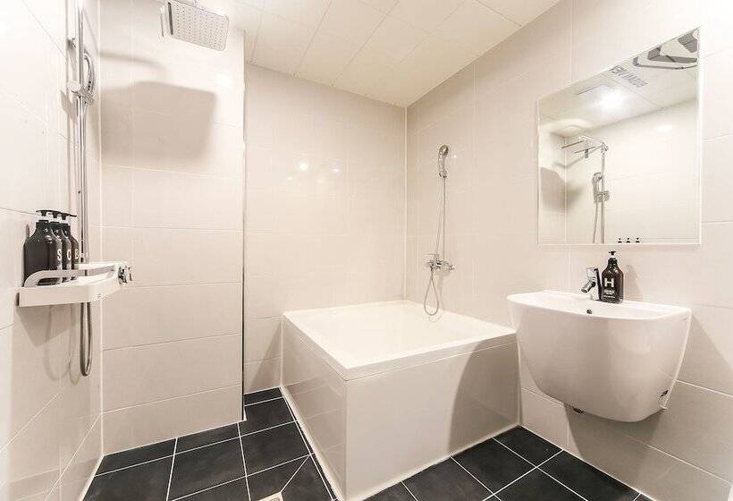 디럭스 룸, Busan Station Busan View