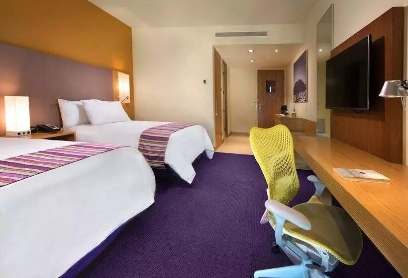 ２ダブルベッドのスタンダードルーム, Hilton Garden Inn Monterrey Airport