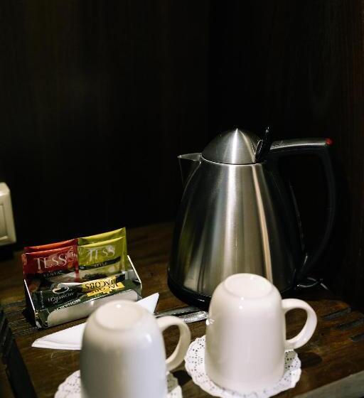 اتاق اجرایی با تخت بزرگ, Holiday Inn Aktau, An Ihg