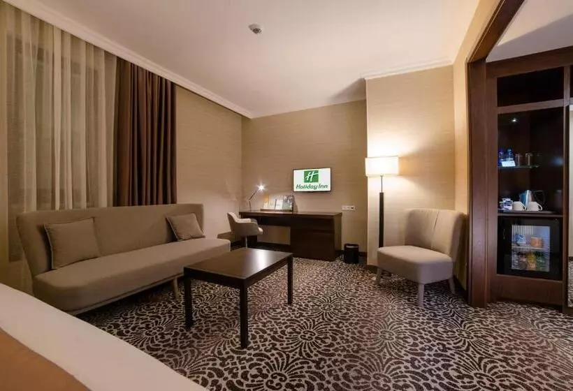 اتاق اجرایی با تخت بزرگ, Holiday Inn Aktau, An Ihg