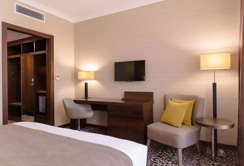 اتاق استاندارد, Holiday Inn Aktau, An Ihg