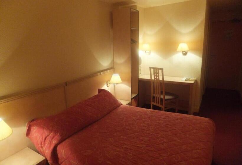 古典房间, Le Village