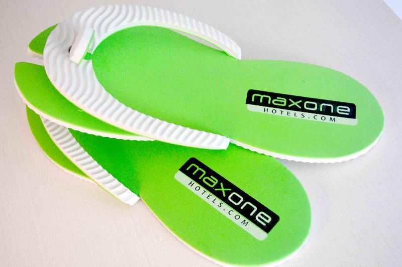 Номер Стандарт, Maxone Signature Glodok Jakarta