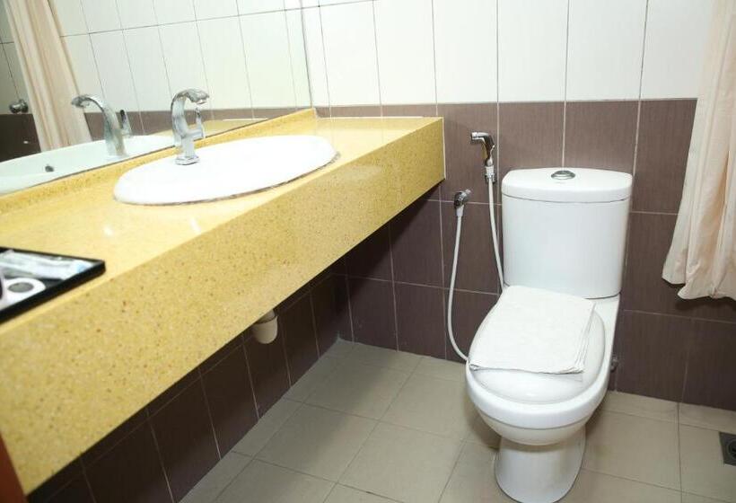 スタンダードトリプルルーム, My Fame