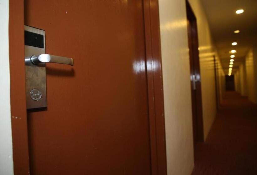 スーペリアールーム, My Fame