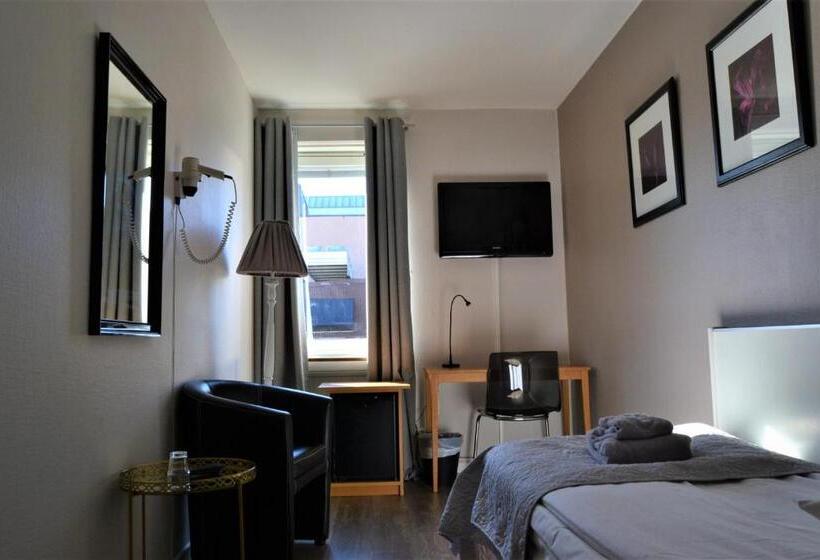 Номер Стандарт Индивидуальный, Solsta Hotell