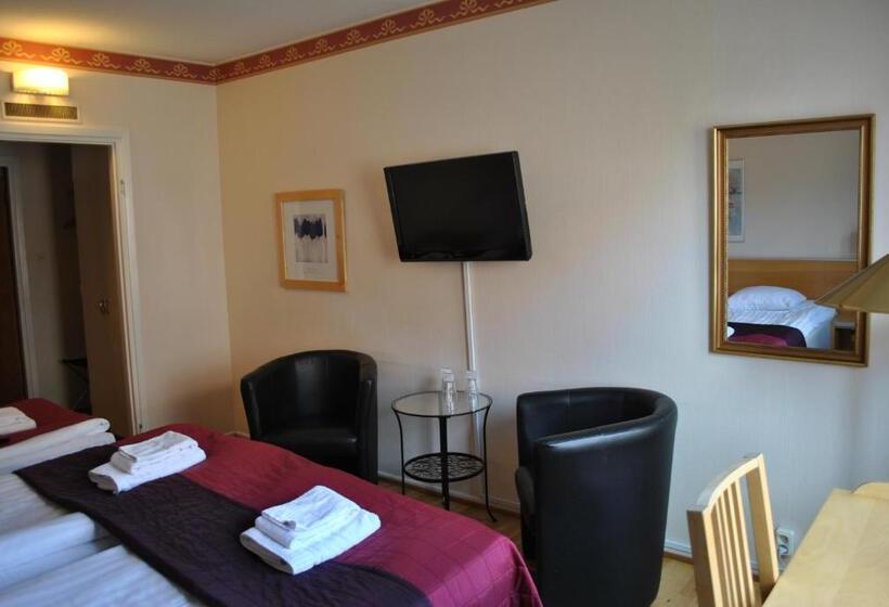 Номер Стандарт Трехместный, Solsta Hotell