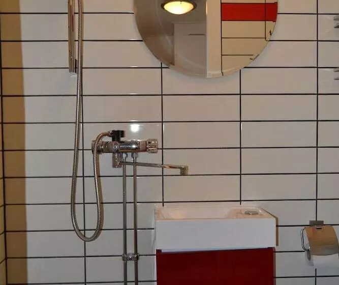 スタンダードシングルルーム, Solsta Hotell