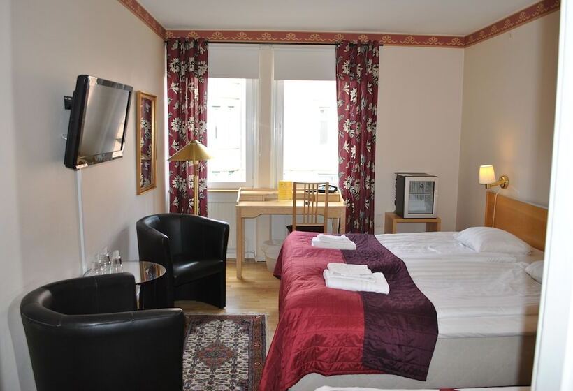 Номер Стандарт Трехместный, Solsta Hotell