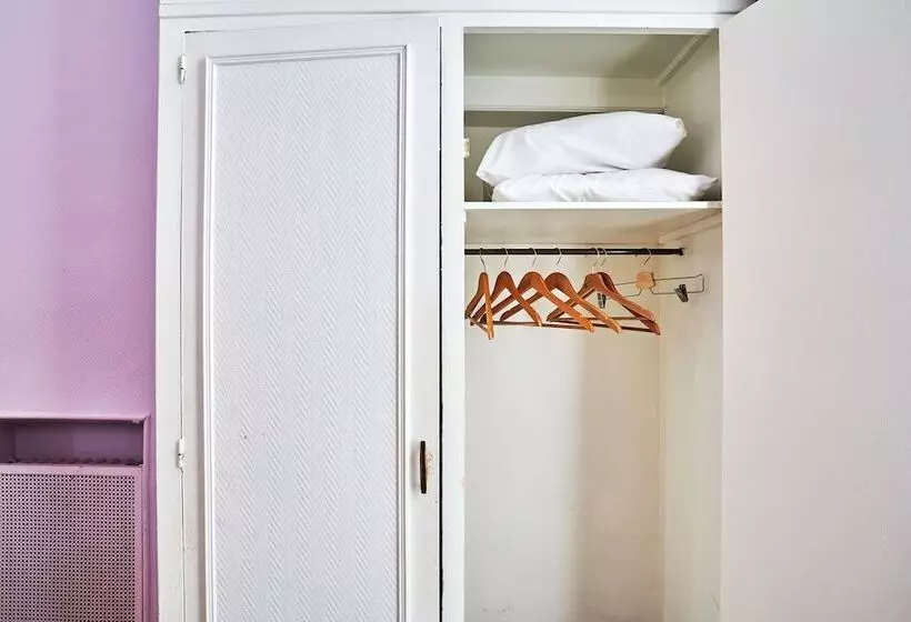 Camera Standard Singola Bagno Condiviso, Tiquetonne