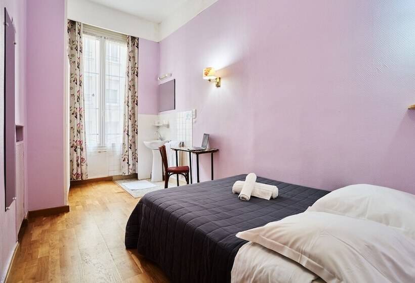 バス共有のスタンダードルーム, Tiquetonne