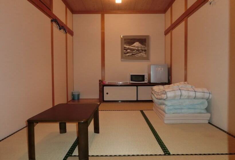 اتاق استاندارد با سرویس بهداشتی مشترک, Mt Fuji Hostel Michaels