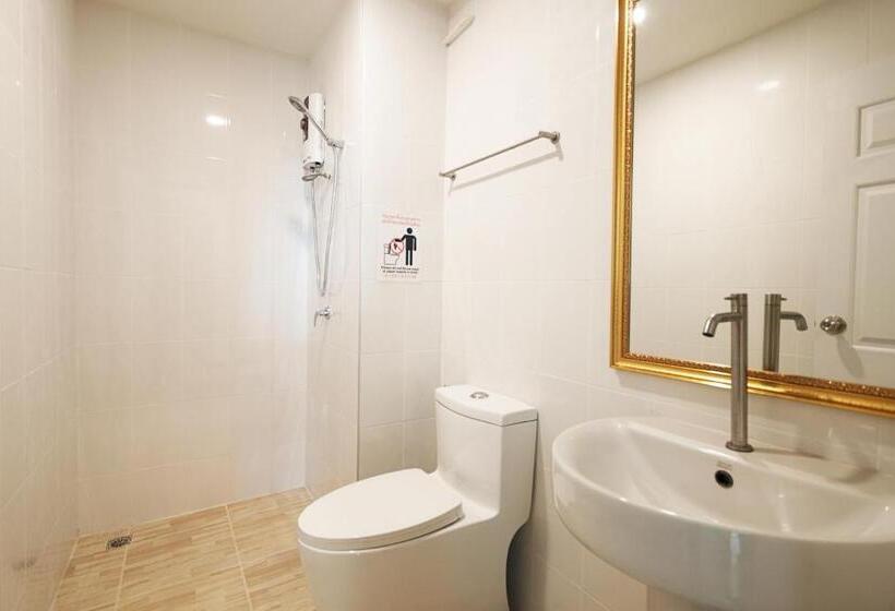 חדר סטנדרט לארבעה, Happy Hostel