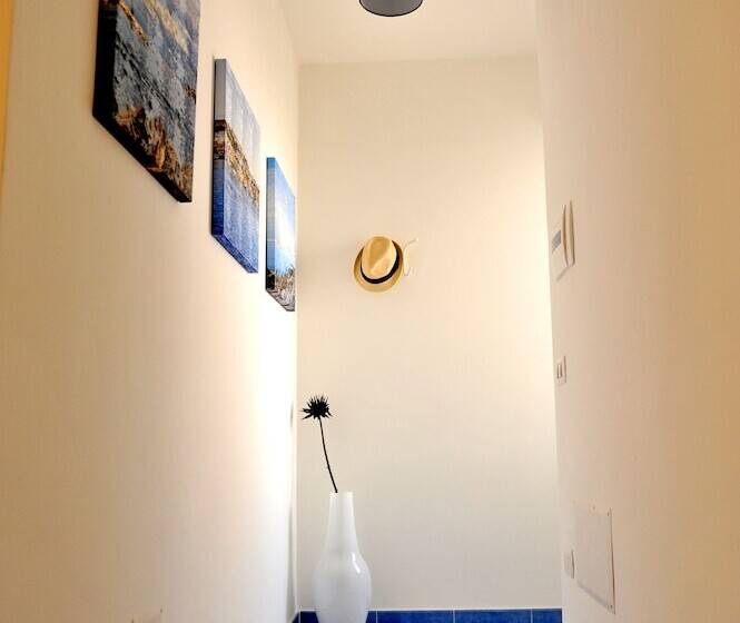 اتاق لوکس, Il Leone Di Mare