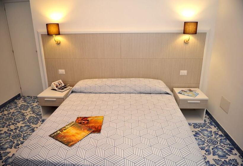 اتاق استاندارد چهار تخته, Il Leone Di Mare