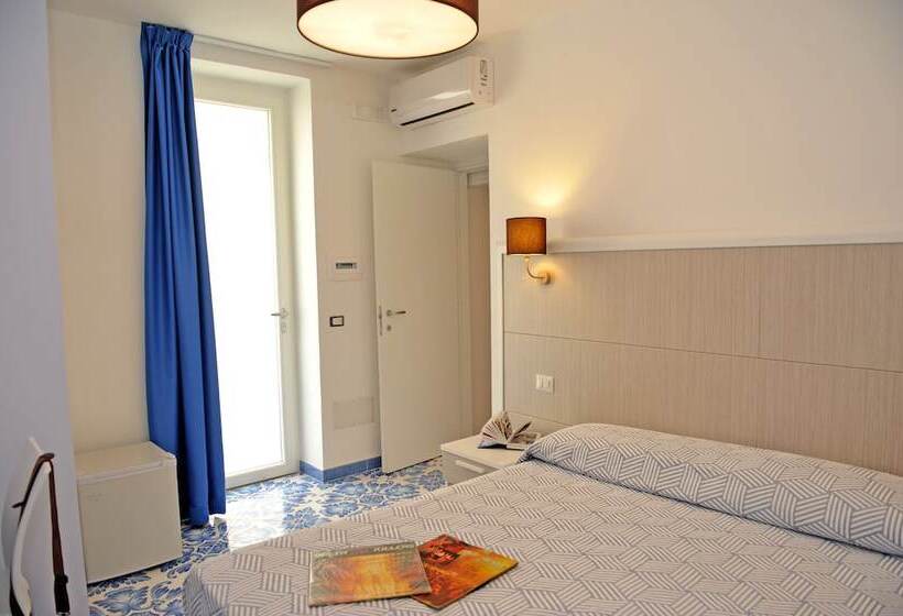 اتاق استاندارد چهار تخته, Il Leone Di Mare