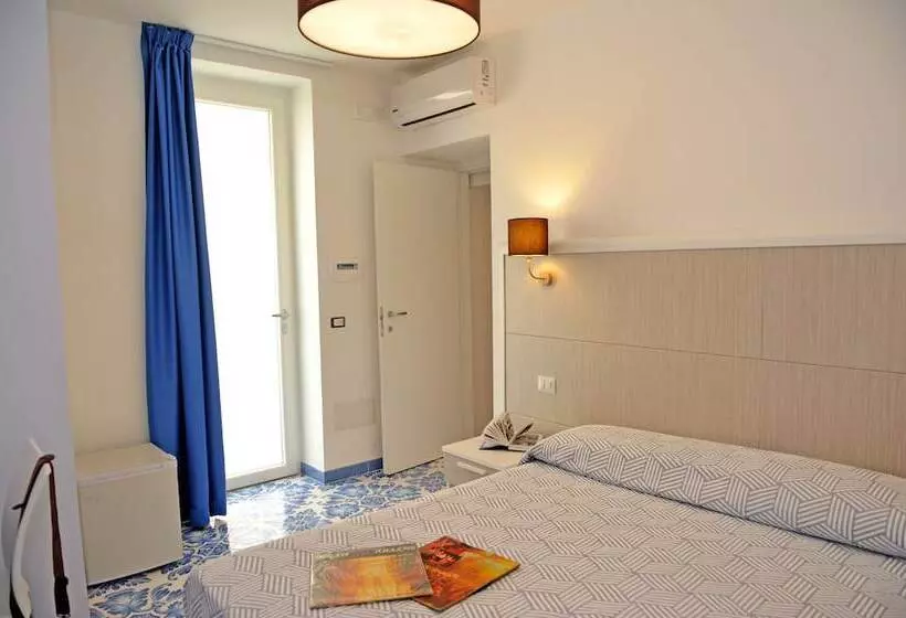 اتاق استاندارد چهار تخته, Il Leone Di Mare