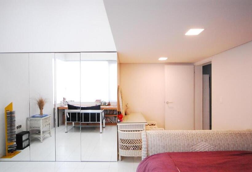 Quarto Estandar, Motif No.1 Guest House