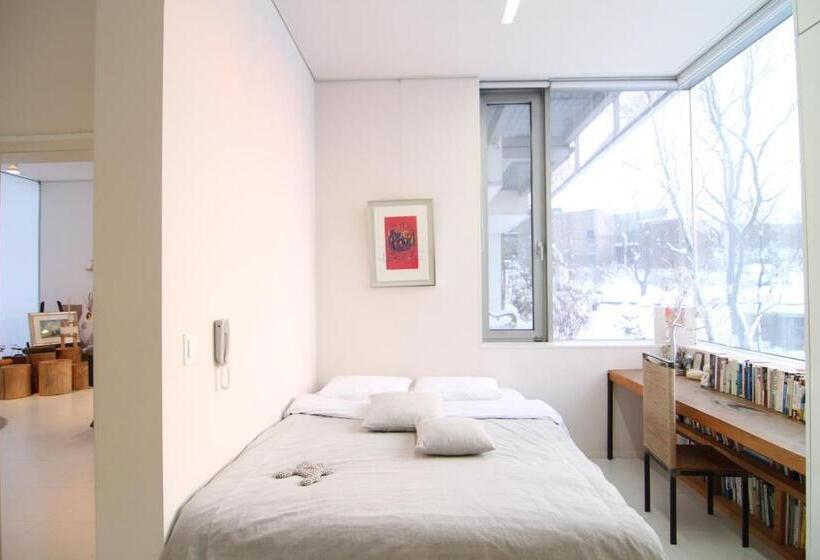 Quarto Estandar, Motif No.1 Guest House