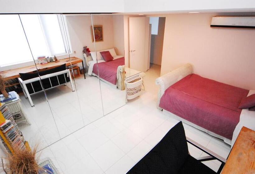 Quarto Estandar, Motif No.1 Guest House