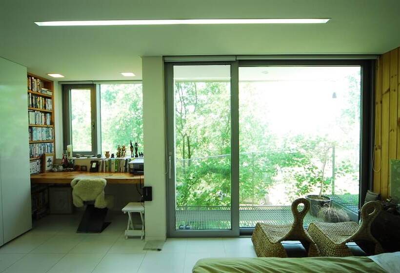 Quarto Estandar, Motif No.1 Guest House