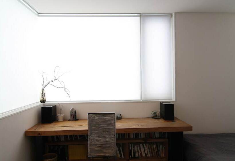 Suíte, Motif No.1 Guest House