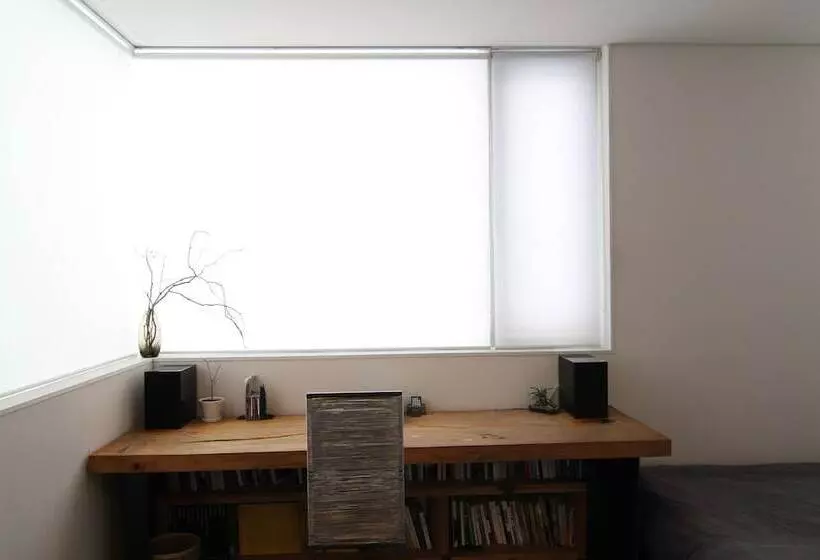 スイート, Motif No.1 Guest House