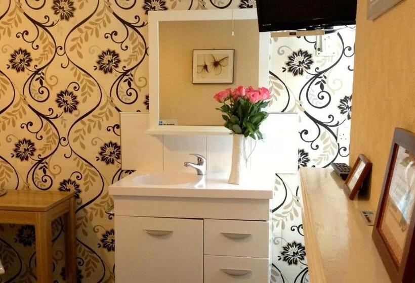 غرفة قياسية, Aragon House